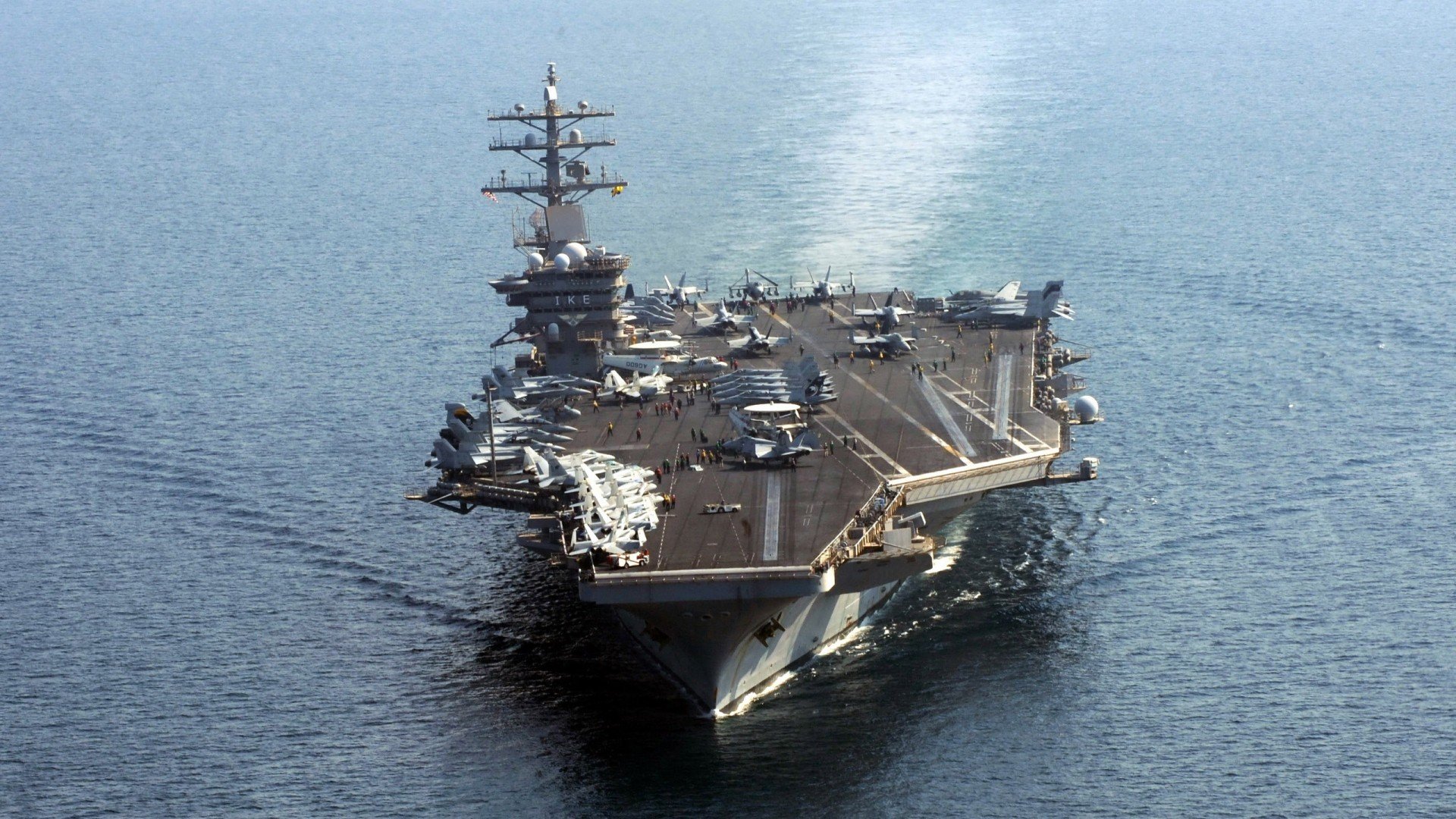 “中国足球运动员签约国际体育品牌”,足球队员中国