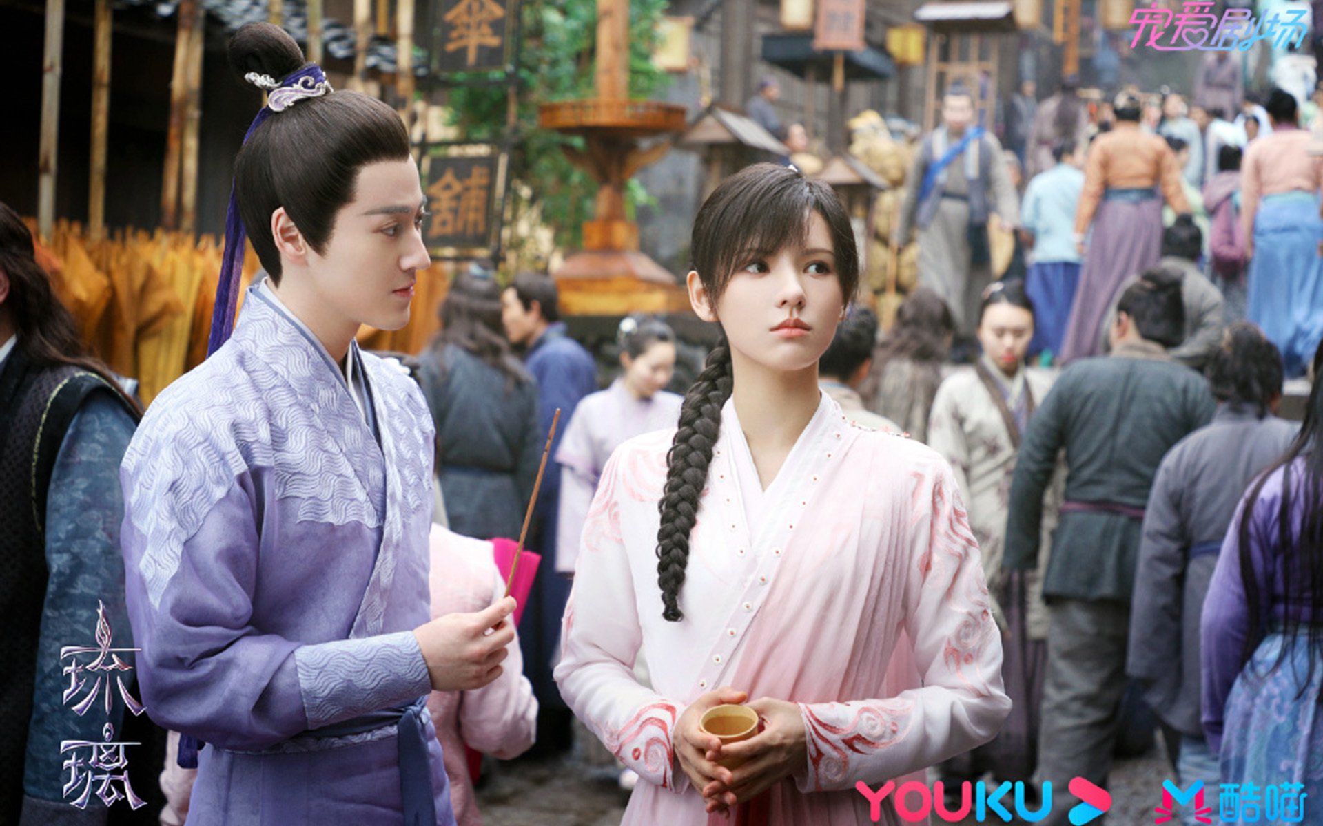 爱游戏app-美国队中场贝尔特拉在巴黎奥运会上展现出强大的进攻组织能力，贝尔特拉梅