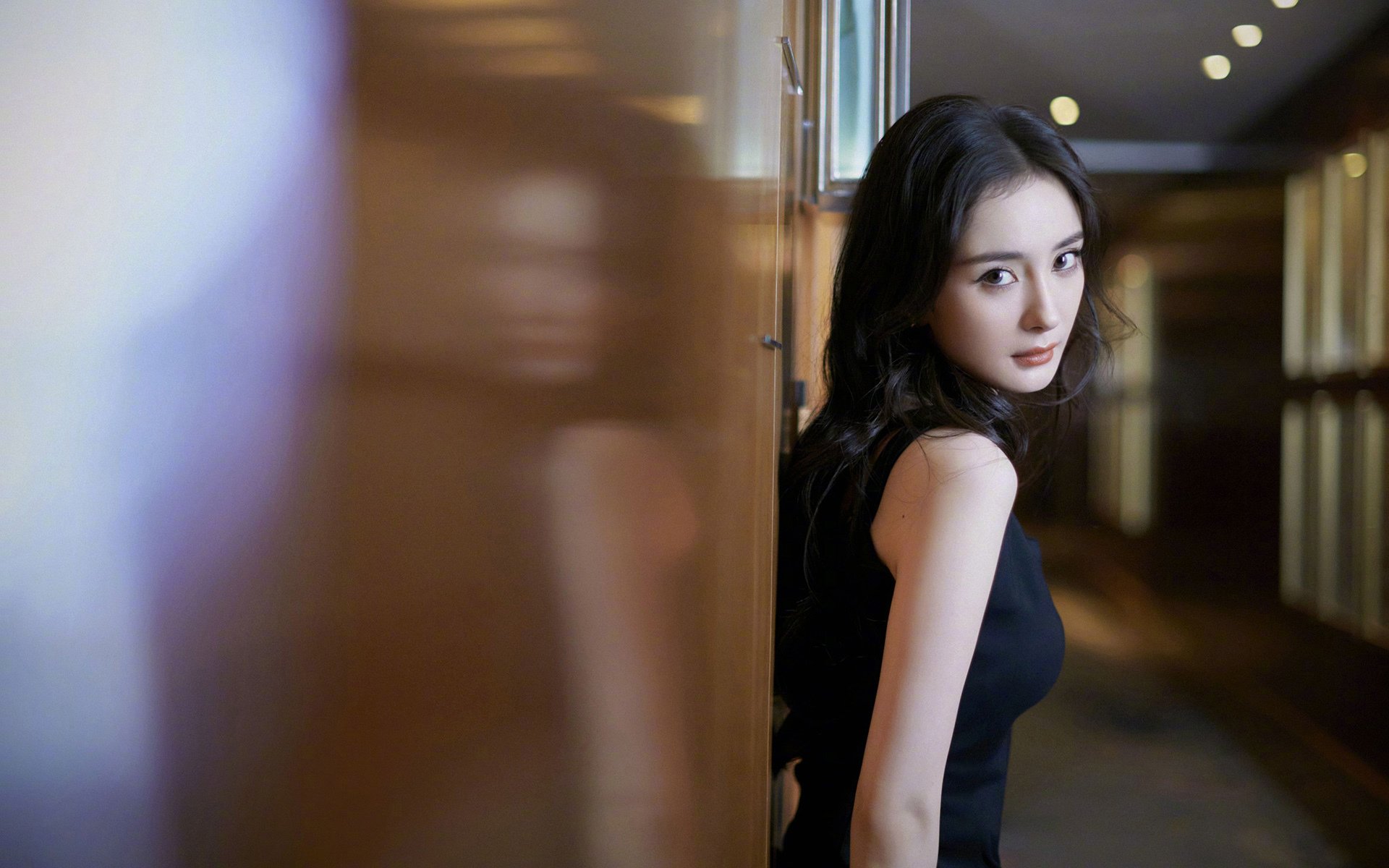 东契奇压哨命中独行侠惊险取胜,东契奇46分独行侠轻取鹈鹕