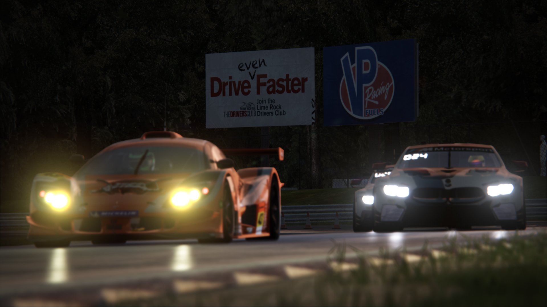 国足球员体能训练突破瓶颈，国足体能与技术分析