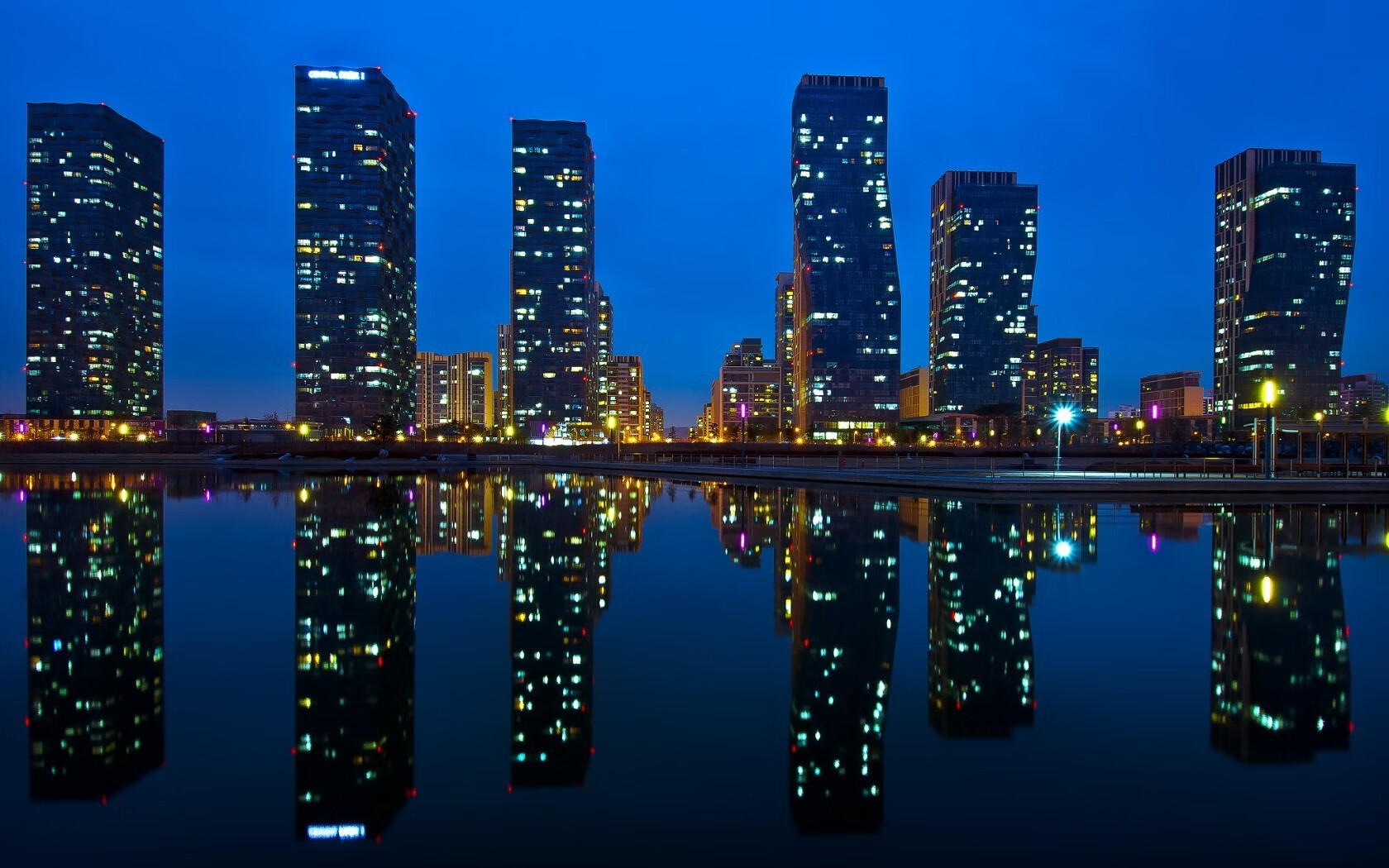 英超快节奏攻防:战术变换中不断带来惊喜,英超 节奏快